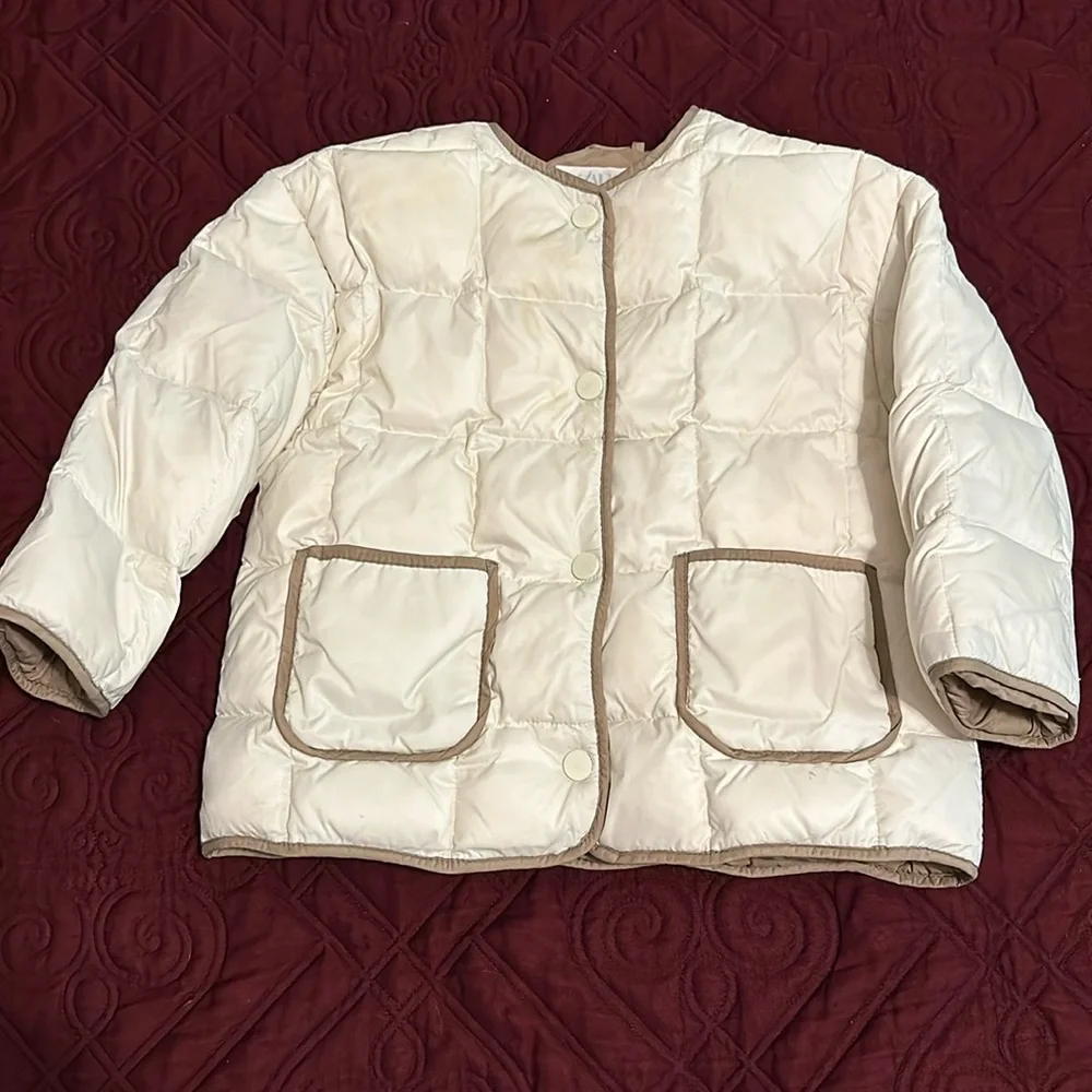 ZARA Cute puffer jacket for girl.Excellent condition SIZE 3-4 years 104 cm